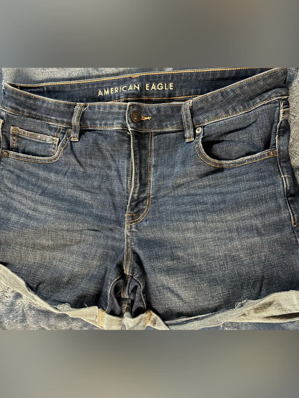 EUC 14 midi American Eagle Outfitters Women's Dark Blue Denim Jean Shorts